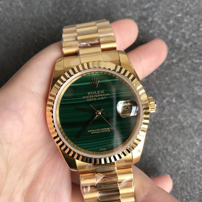 Rolex high-quality imitation Datejust 36mm malachite green dial men's mechanical watch full gold no hour markers front view