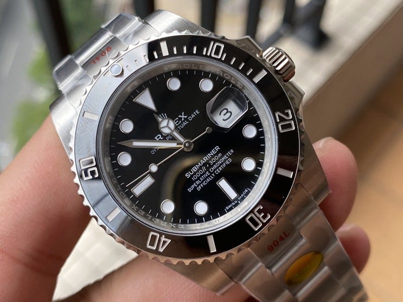 collectible watches NOOB Factory Rolex Black Aqua Ghost V11 Version Submariner Hands-on picture real front view
