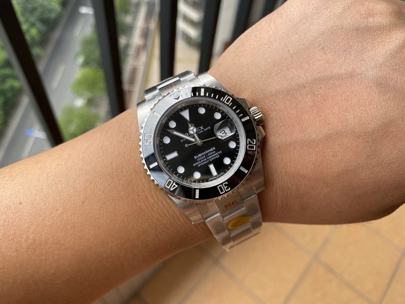 collectible watches NOOB Factory Rolex Black Aqua Ghost V11 Version Submariner Hands-on picture real front view