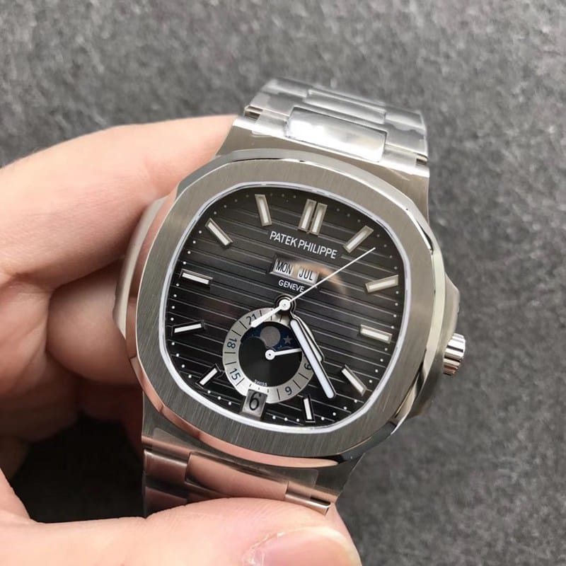 V9 Factory Patek Philippe Nautilus 5726 Top Men's Mechanical Watch Black Dial Front View