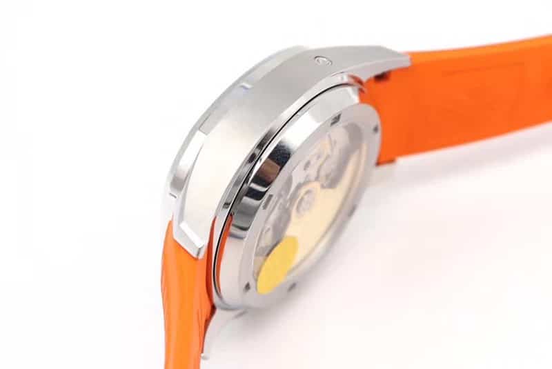 OM Factorytop-tier replicaPatek Philippe grenade chronograph watch new 5968A-001 integrated movement watch orange side view