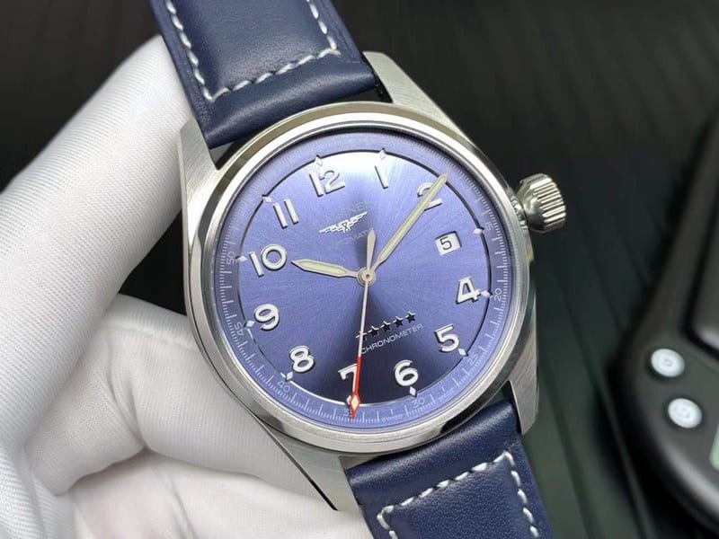 high-quality replicaLongines watch pioneer series five-star admiral blue dial mechanical watch front view