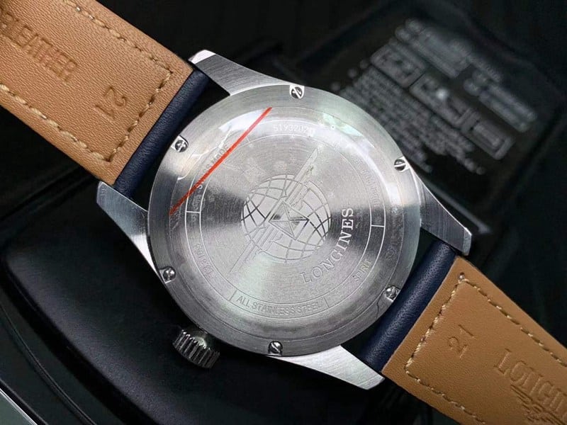 high-quality replicaLongines watch pioneer series five-star admiral blue dial mechanical watch back cover picture