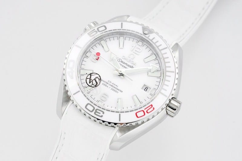 watch Omega ladies Seamaster series Ocean Universe 600m ceramic bezel39.5 diameter automatic movement watch front view