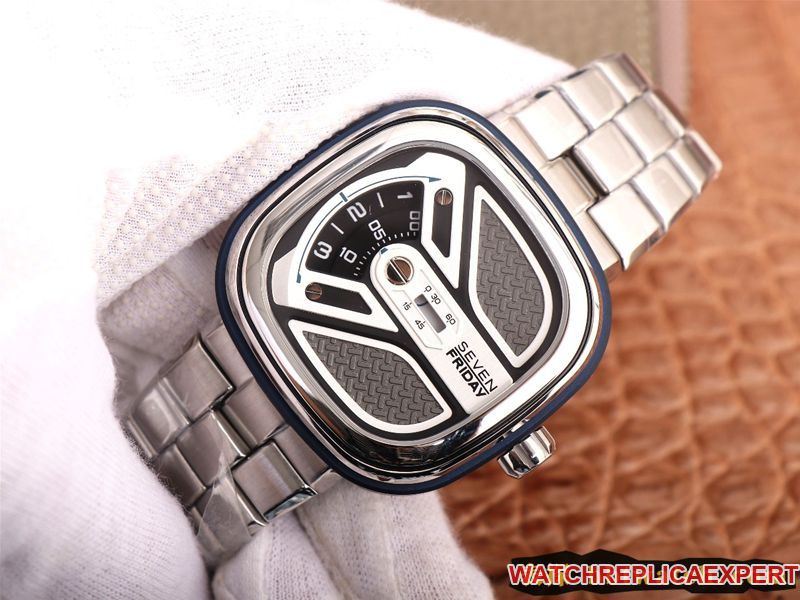 watch SEVENFRIDAY/seven day display five watch Swiss automatic movementmen's watchsteel bracelet large dialM1B/01M front view