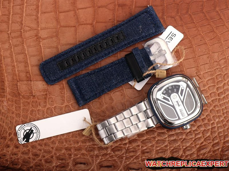 watch SEVENFRIDAY/seven day display five watch Swiss automatic movementmen's watchsteel bracelet large dialM1B/01M front view