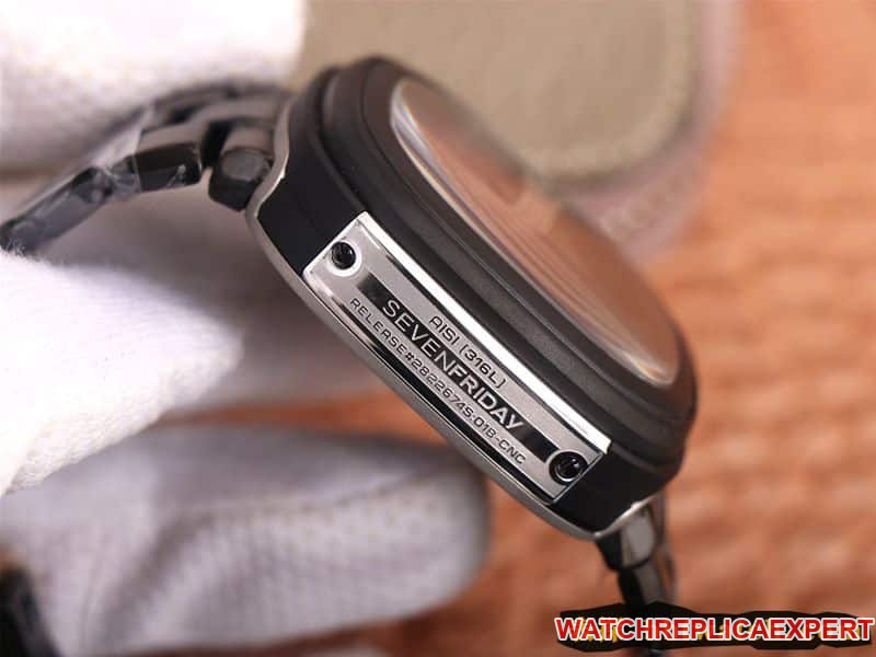 watch seven day display five SEVENFRIDAY/automatic movementmen's watch Swiss steel bracelet large dial all black side view