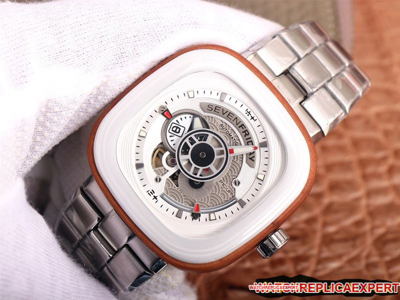 seven day display five watch SEVENFRIDAY/automatic movementmen's watch Swiss steel bracelet large dial white front view
