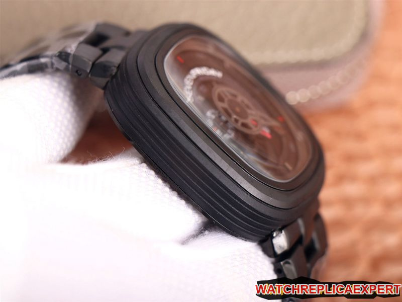 watch seven day display five SEVENFRIDAY/automatic movementmen's watch Swiss steel bracelet large dial all black side view