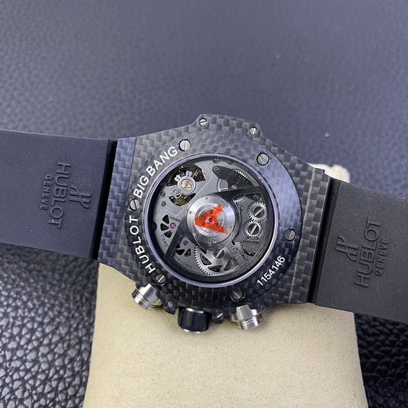 Hublot BIG BANG series carbon fiber case watch movement picture