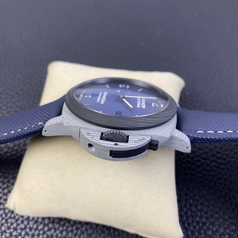 PaneraiPAM1663 latest carbon fiber material Fibratechreplica watch side view