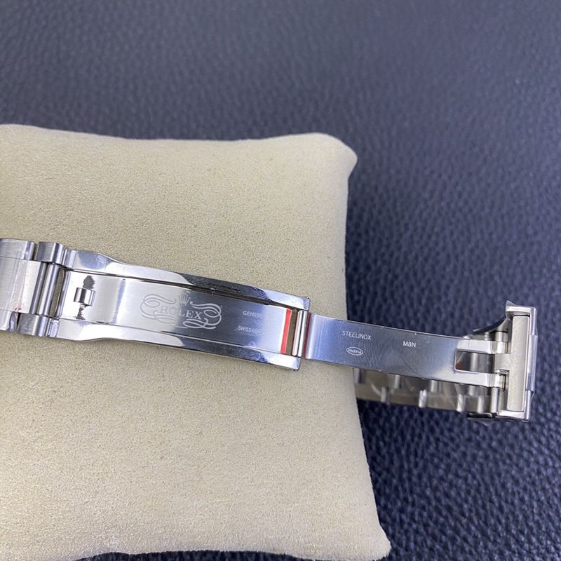 Rolex new Oyster Perpetual green dialreplica watch clasp picture