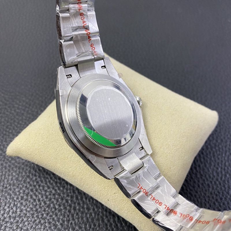 Rolex new Oyster Perpetual green dialreplica watch back cover picture