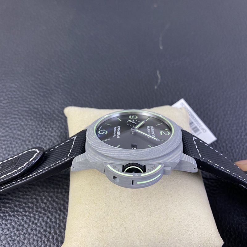 PaneraiPAM1119 super lume 44MMreplica watch side view