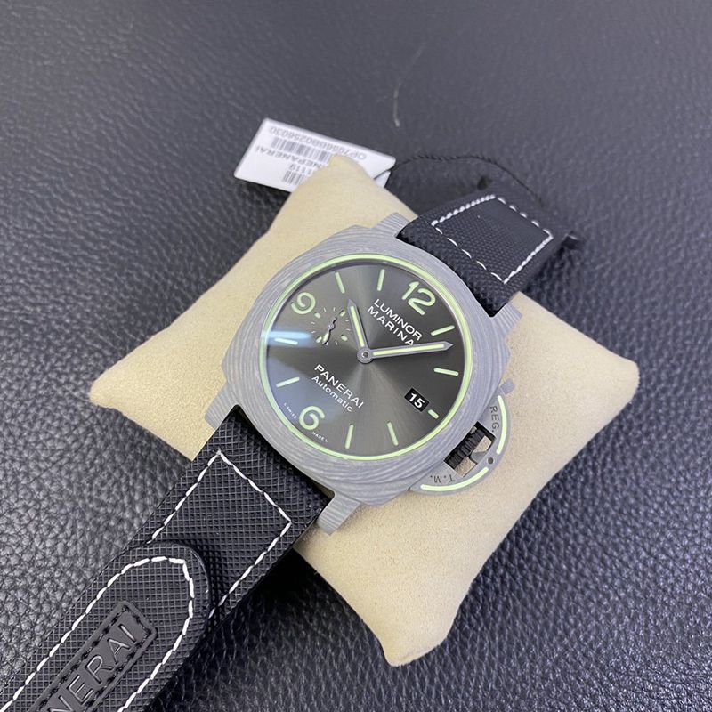 PaneraiPAM1119 super lume 44MMreplica watch front view