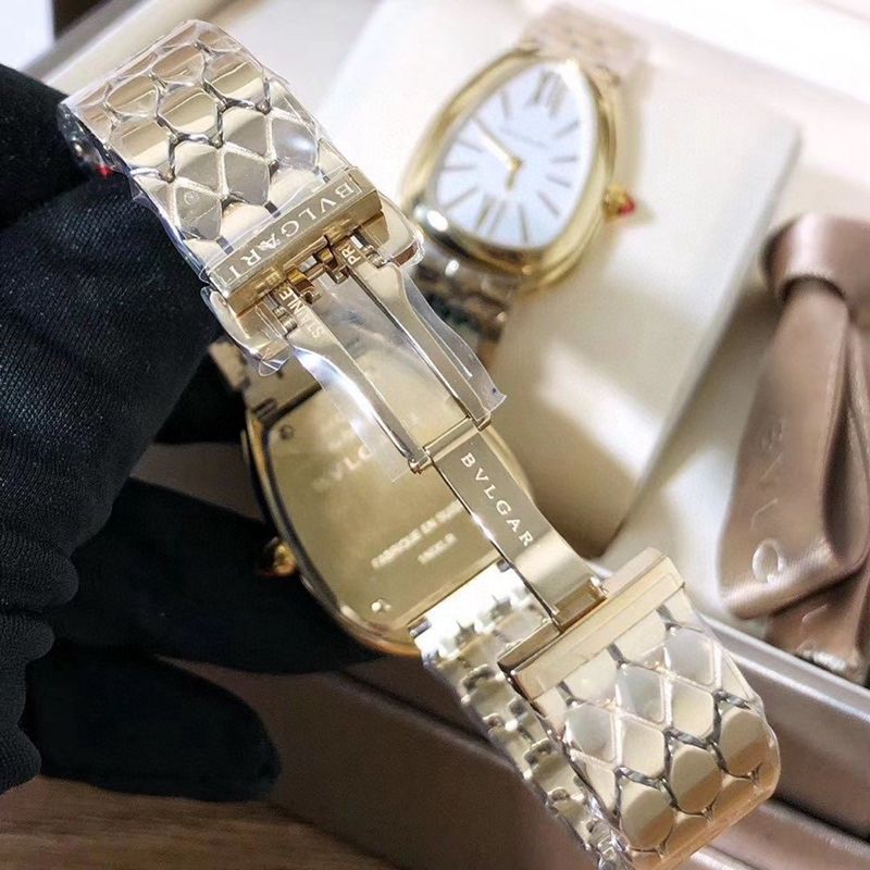 Bvlgarireplica watch ladies gilt snake shadow market highest version original mold opening clasp picture