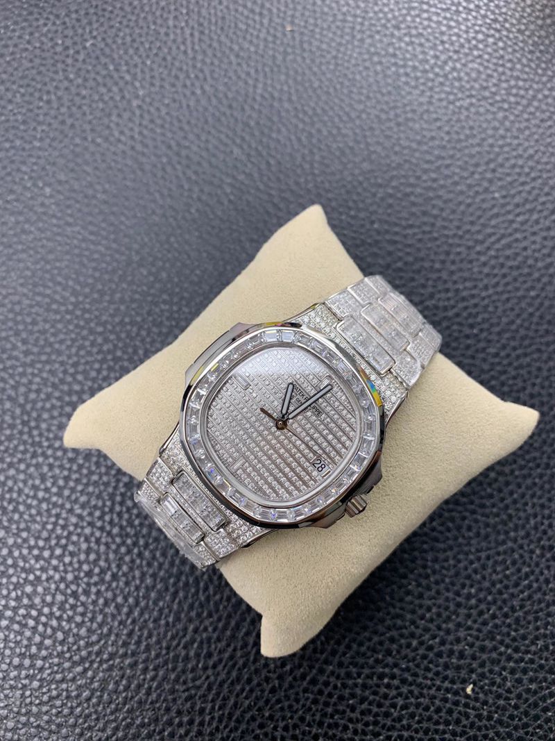 Patek Philippe watch "Full Star" square diamond Nautilus 5719/1G-001 front view