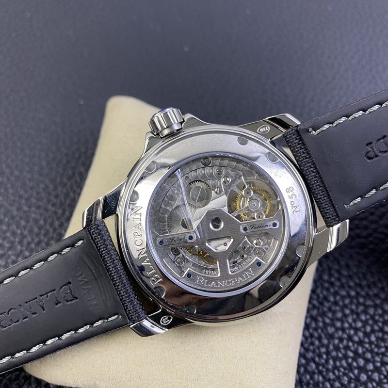 Blancpain Fifty Fathoms Series Ultimate Edition True Tourbillon Men's Watch Watch Movement Picture