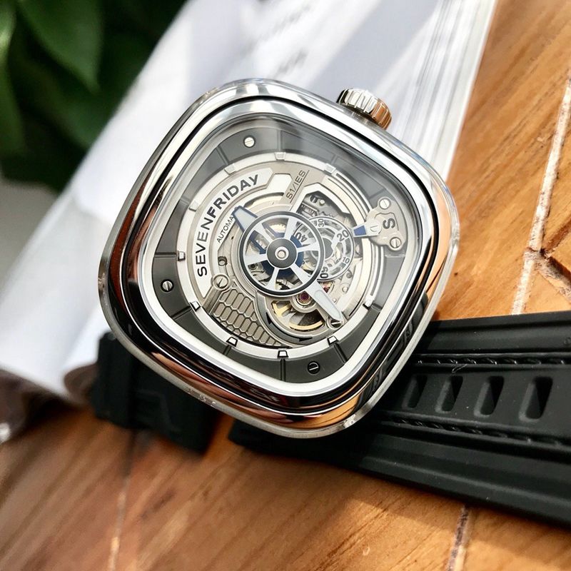 Seven day display five watch SEVENFIRDAYS1/01 full automatic movement watch front view