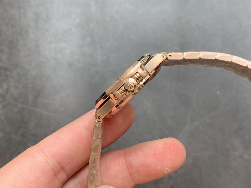 Patek Philippereplica watch Nautilusdiamond bezel full rose gold women's side view