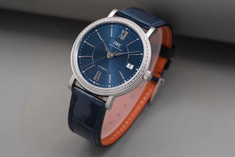 IWCreplica watch women's Portofino extremely elegant ladies' watch front view