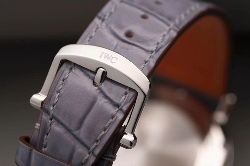 IWC women's Portofino watch top-tierladies' watchclasp picture