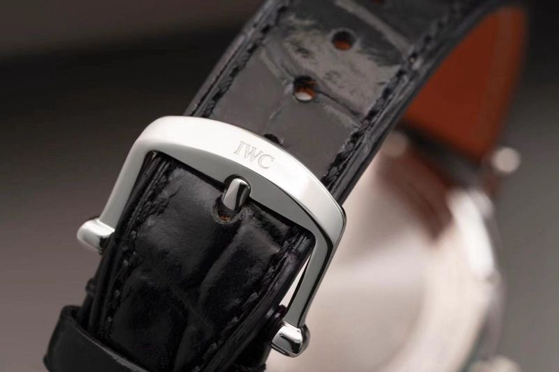 IWC Portofino series ultra-elegant top watch for women, buckle photo