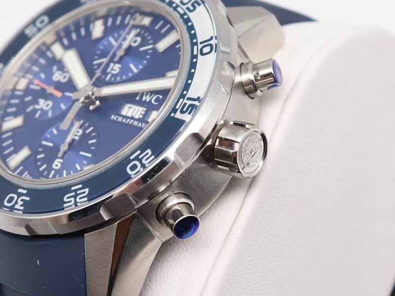 Side view of the Universal collectible watches Aquatimer series watch
