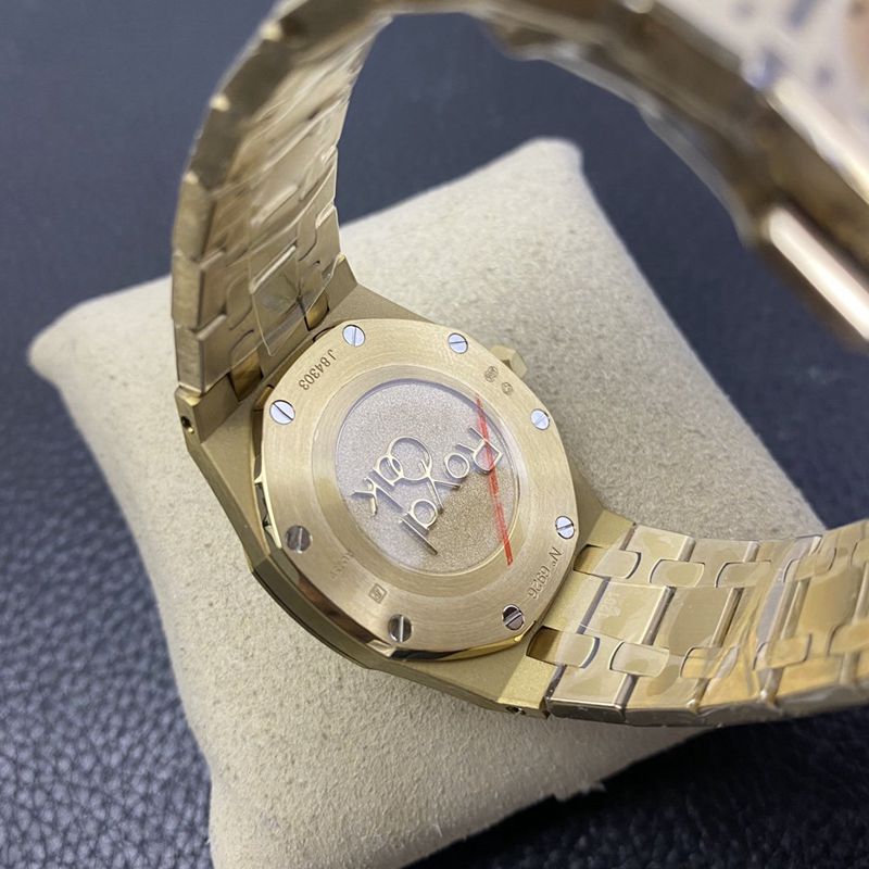 Audemars Piguetreplica watch women's Royal Oak67650 series yellow gold white dial watch back cover picture