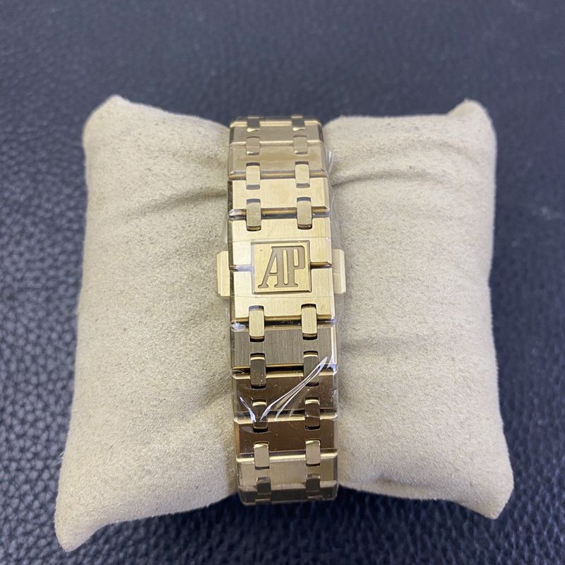 Audemars Piguetreplica watch women's Royal Oak67650 series yellow gold white dial watch clasp picture