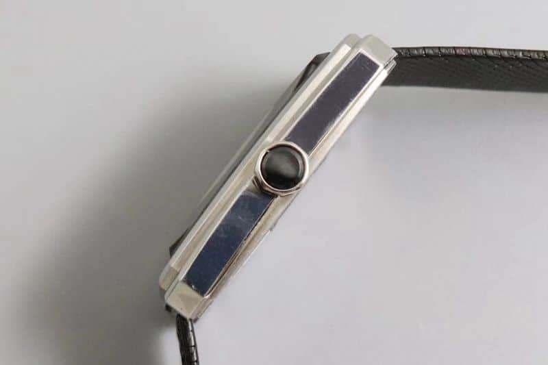Chanel high-quality watch side view of the first PREMIÈRE watch full of feminine charm