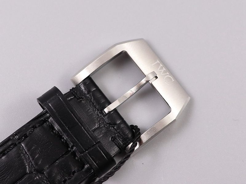 Universal collectible watches IWC 3777 Pilot's Watch Chronograph Series Watch Buckle Diagram