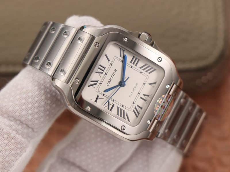 Cartier high-quality watches new Santos watch front view
