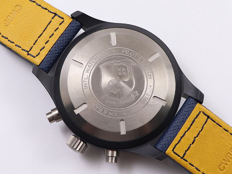 IWC watch pilot series watch TOP GUN naval air combat unit chronograph watch back cover picture