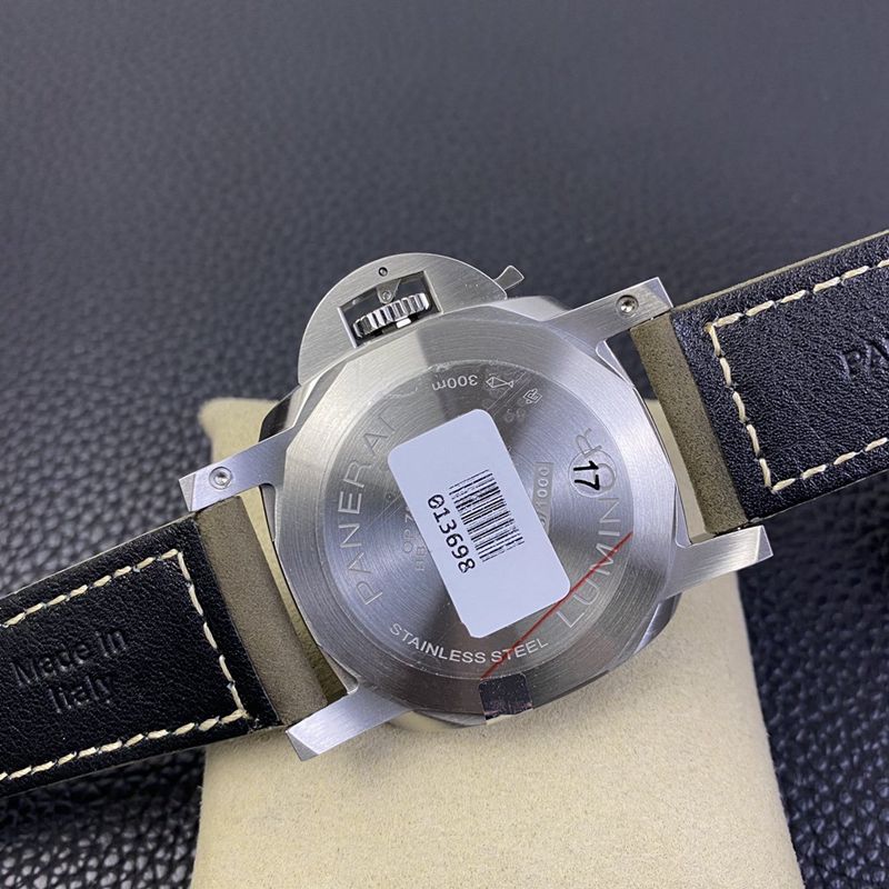 Paneraihigh-quality watch Prince Charming PAM1314 watch back cover picture
