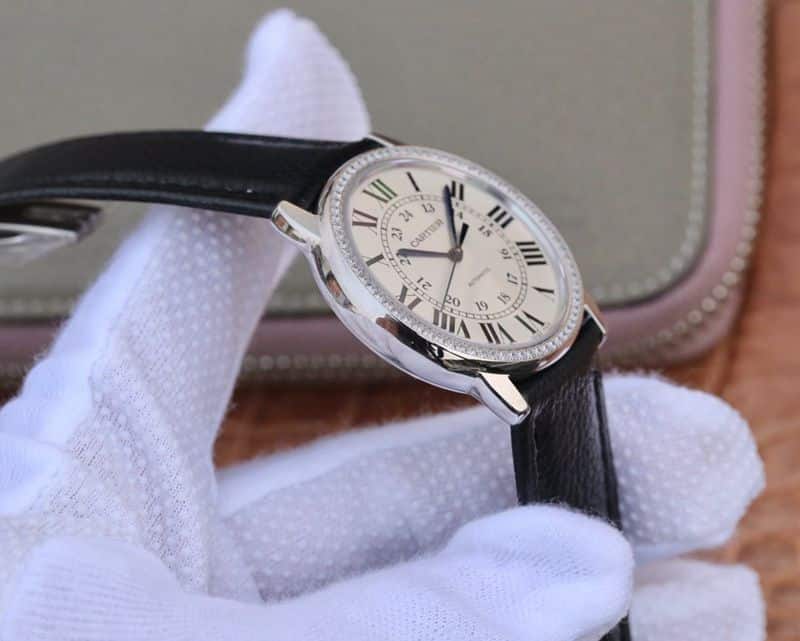 Cartier fine imitation watches London SOLO medium WSRN0021 watch side view