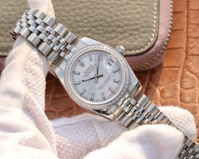 Rolex watch ROLEX Datejust women's series watch front view