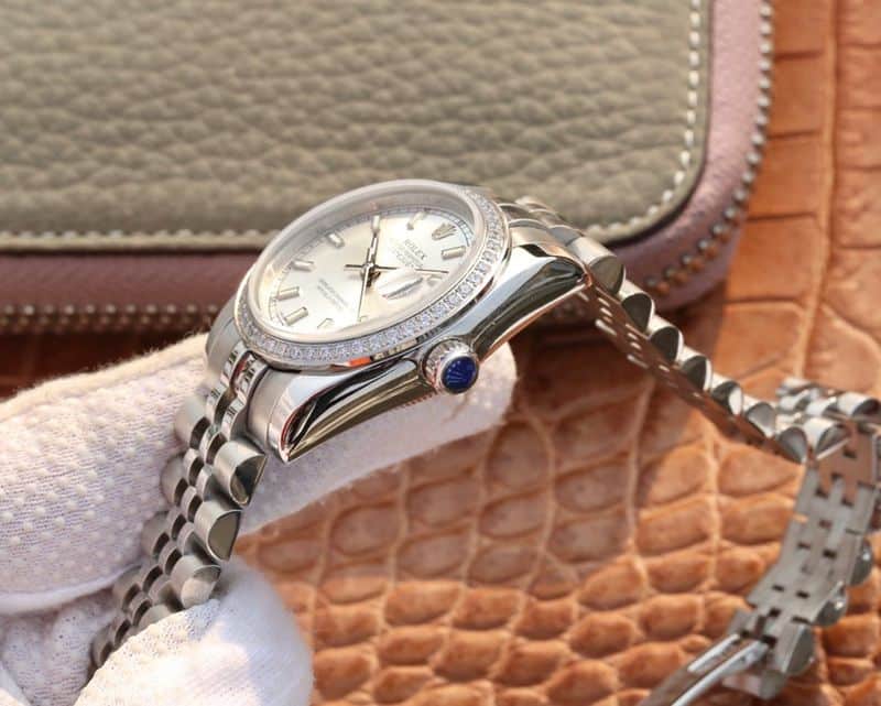 Rolex watch ROLEX Datejust women's series watch side view