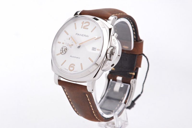 Paneraireplica Watch Lumino Dürr PAM1046 Classic Sandwich Beige Dial Watch Front View