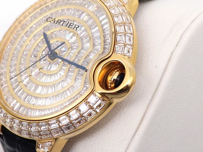 Cartier collectible watches Cartier Blue Balloon Square Diamond Full Star Watch Detailed Pictures