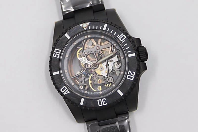 Rolexreplica watch SUBSubmariner back diamond customized version watch front view