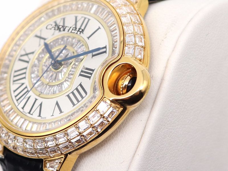 Cartier Watch Cartier Blue Balloon Square Diamond Full Star Watch Side View