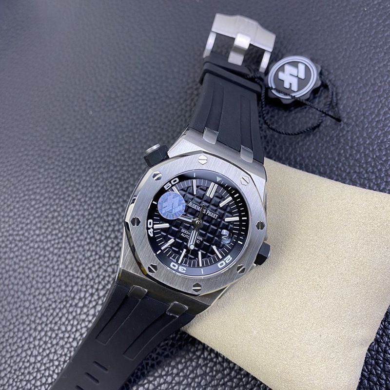 Audemars Piguethigh-quality watch AP15710 Return of the King mechanical watch front view