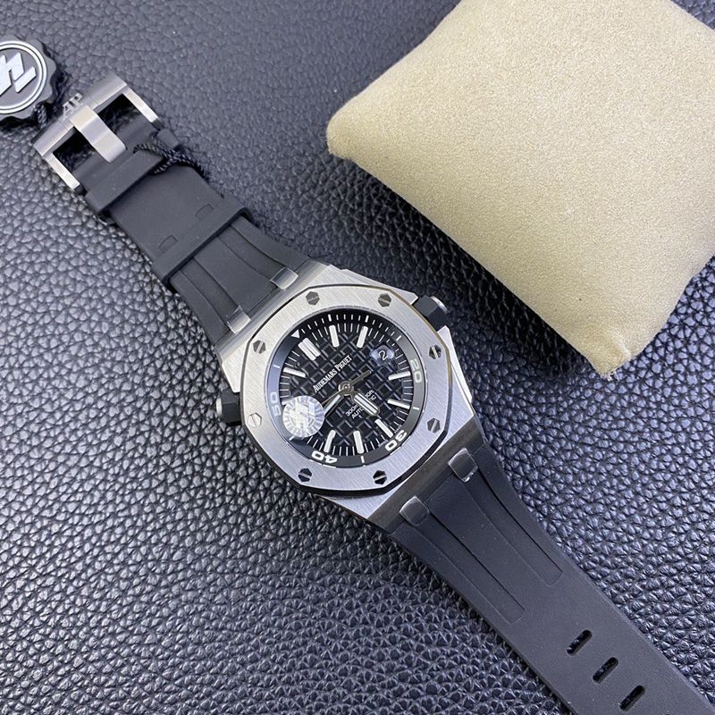 Audemars Piguethigh-quality watch AP15710 Return of the King mechanical watch front view