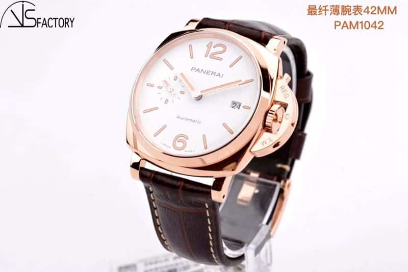 Paneraisuper watch Luminor Due small red gold 42MM watch front view