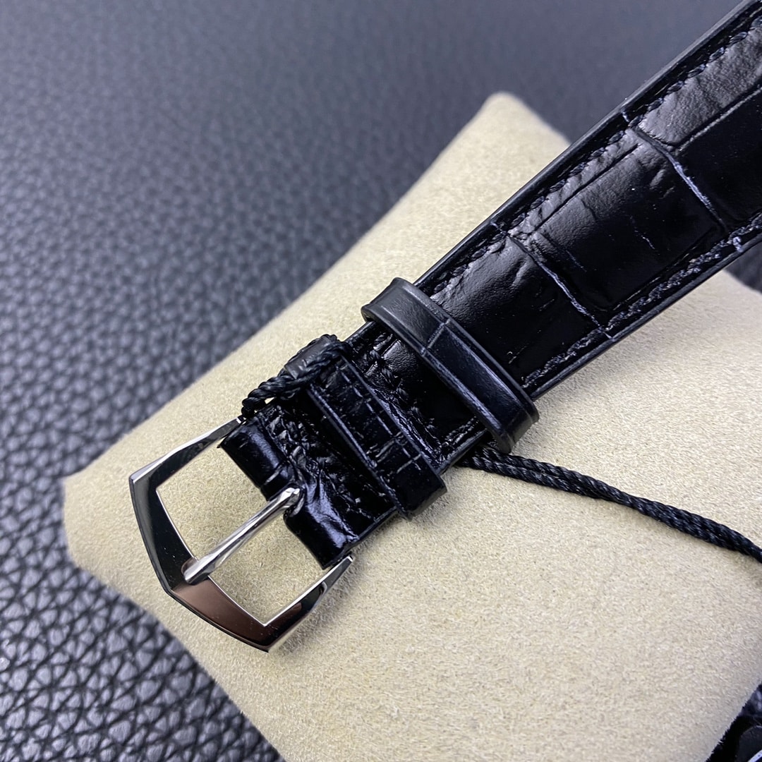 Patek Philippereplica watch classical series PP5298P men's mechanical watch clasp picture