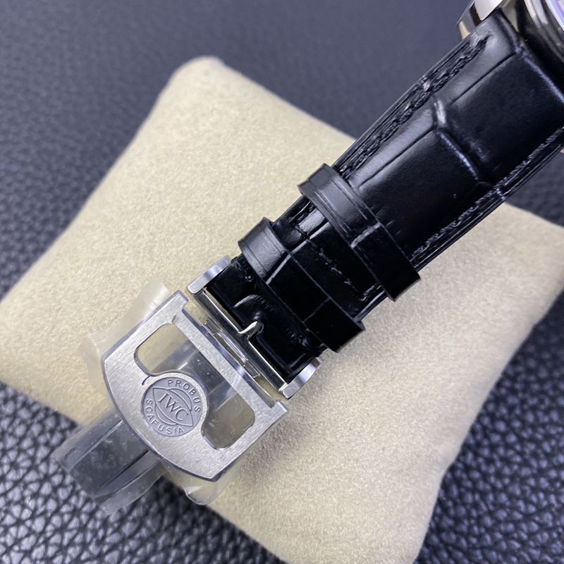 YL factory IWC high-quality watch Portuguese automatic small three-hand men's mechanical watch clasp picture