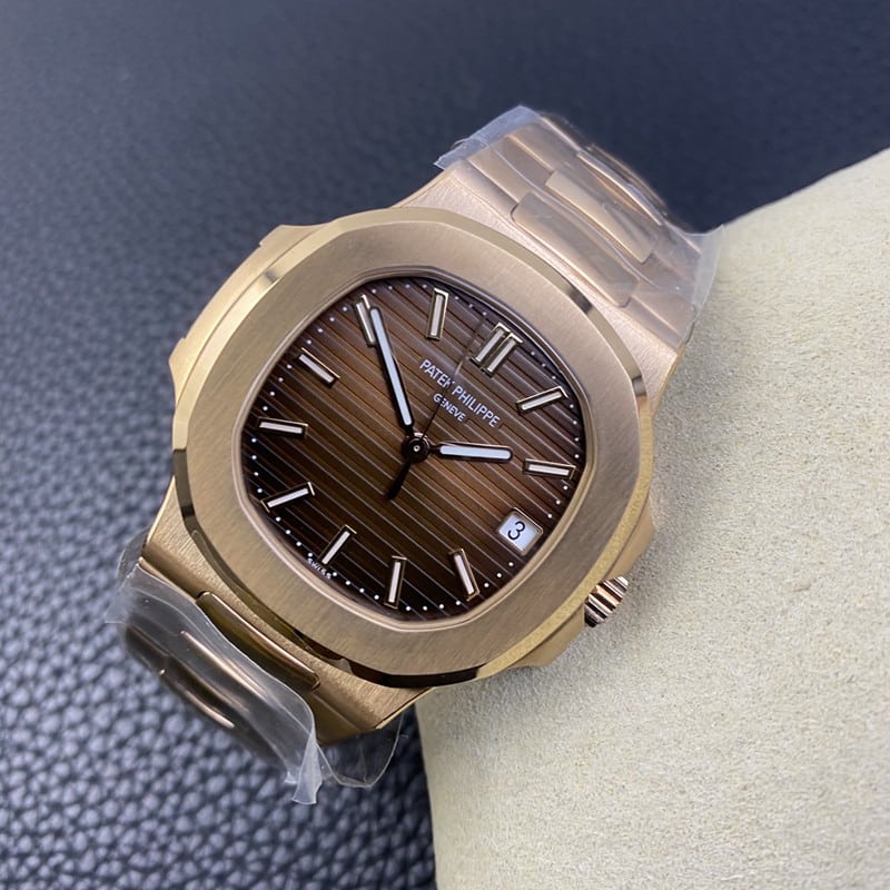 3K Factorytop-tierPatek Philippereplica watch Nautilus324SC ultra-thin mechanical rose gold coffee tray front view