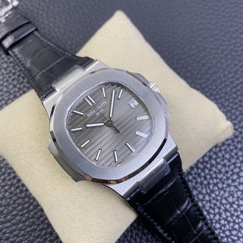 3K Factorytop-tierPatek Philippereplica watch Nautilus324SC ultra-thin mechanical gray plate alligator leather front view