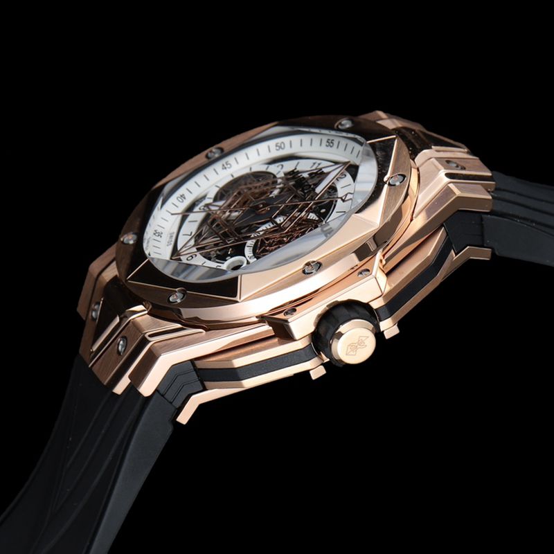 HublotHublothigh-quality watch new BigBangSangBleuII tattoo men's mechanical watch side view